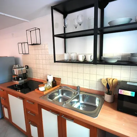 Kollmann - 50m From Arena, Private Courtyard Pula