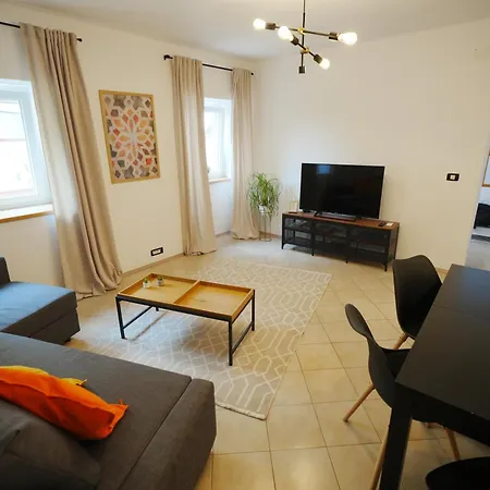 Appartement Kollmann - 50m From Arena, Private Courtyard *